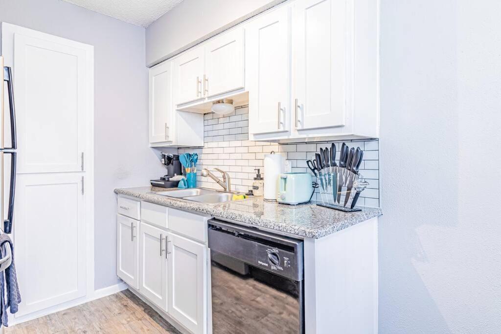 Central 1Br King Bed Suites, Close To Downtown & Domain Austin Buitenkant foto